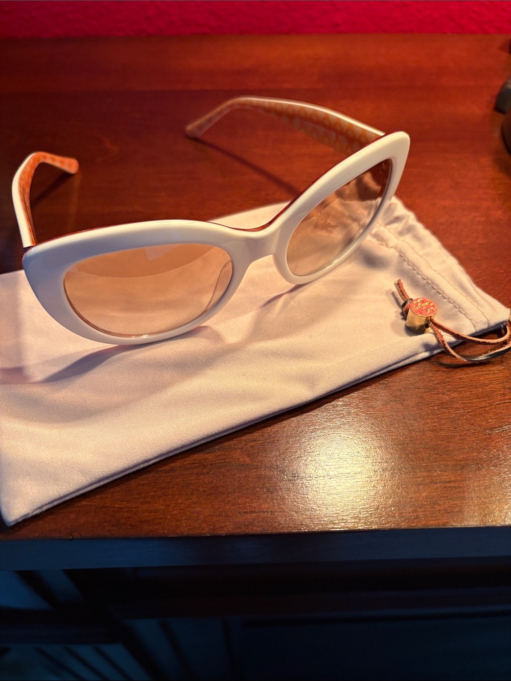 Tory Burch White Oversized Mirrored Cat-Eye Sunglasses - Picture 7 of 7